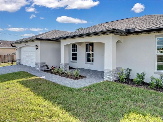 3756 NE 13th PL, Cape Coral, FL 33909