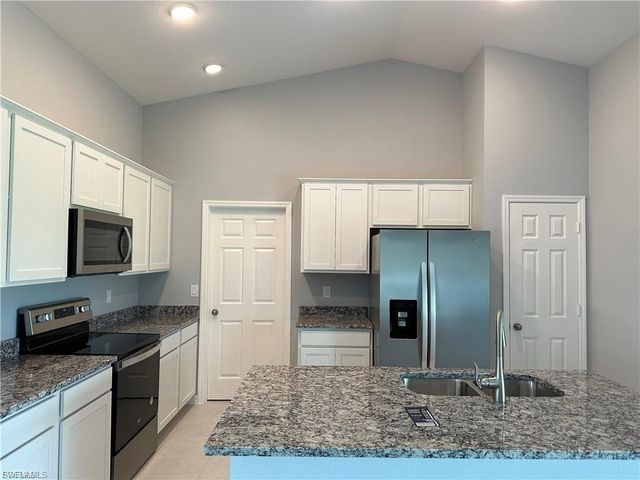 3756 NE 13th PL, Cape Coral, FL 33909