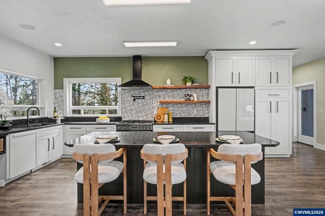 40040 Cole School Rd, Scio, OR 97374