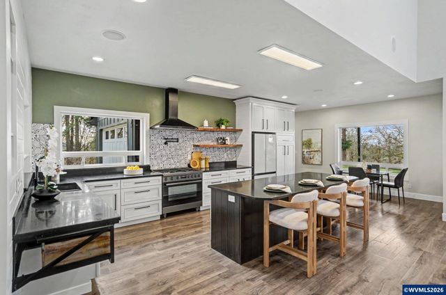 40040 Cole School Rd, Scio, OR 97374