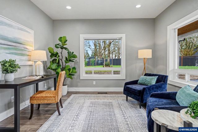 40040 Cole School Rd, Scio, OR 97374