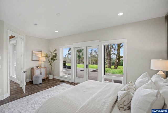 40040 Cole School Rd, Scio, OR 97374