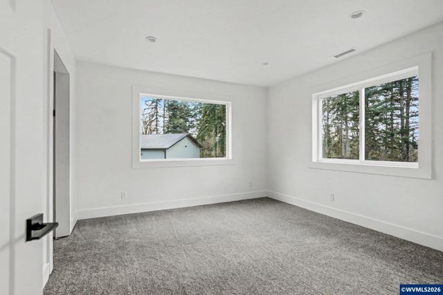 40040 Cole School Rd, Scio, OR 97374