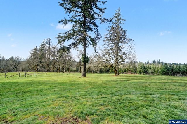 40040 Cole School Rd, Scio, OR 97374