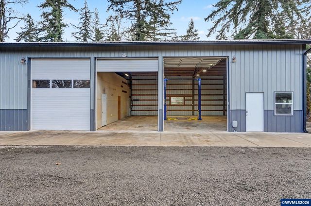 40040 Cole School Rd, Scio, OR 97374
