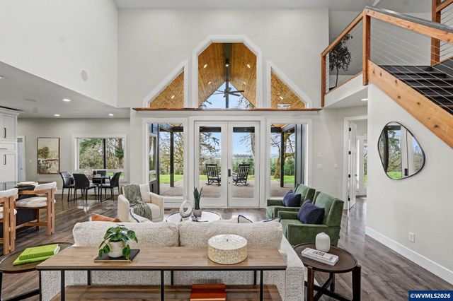 40040 Cole School Rd, Scio, OR 97374