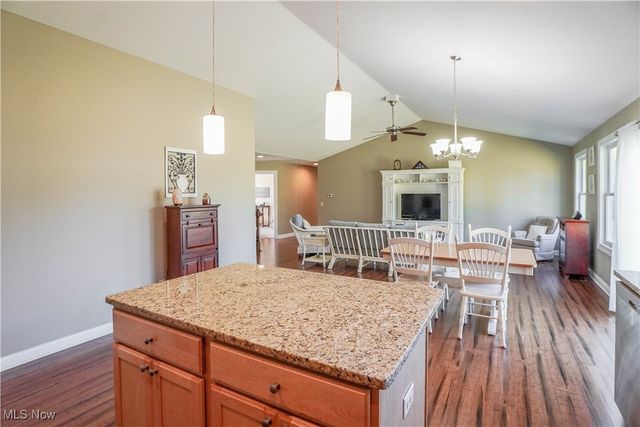 657 Hannah Circle, Canton, OH 44709