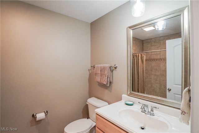 657 Hannah Circle, Canton, OH 44709