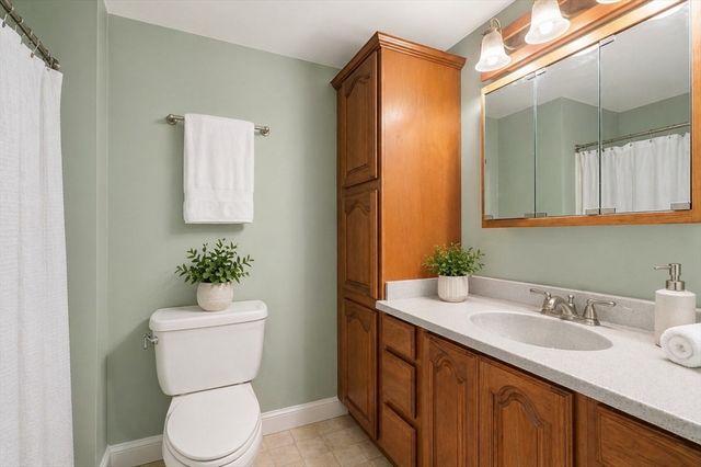 424 Central, Holliston, MA 01746