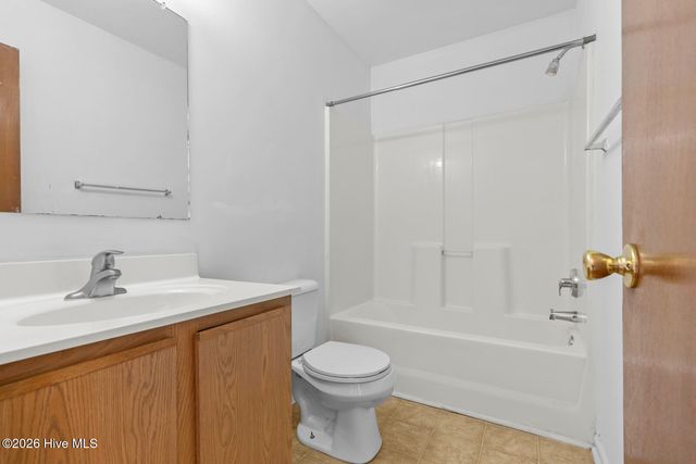 1080 W Pueblo Drive, Jacksonville, NC 28546