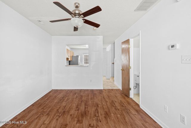 1080 W Pueblo Drive, Jacksonville, NC 28546