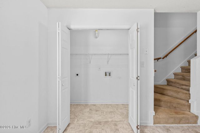 1080 W Pueblo Drive, Jacksonville, NC 28546