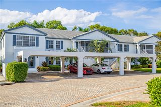 823 Tanbark DR 101, Naples, FL 34108