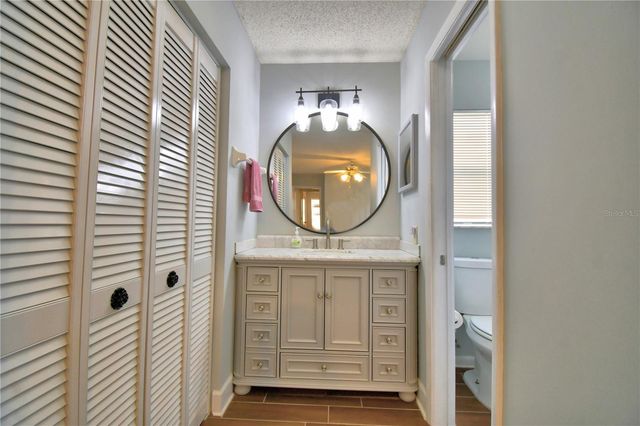 1690 COLONNADES CIRCLE N, Lakeland, FL 33811