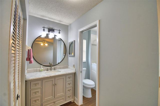 1690 COLONNADES CIRCLE N, Lakeland, FL 33811