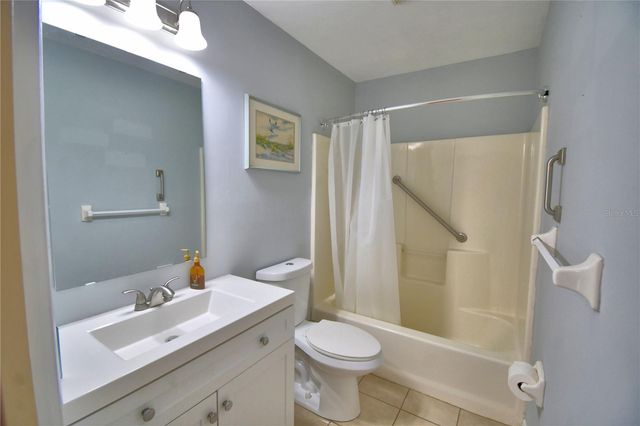 1690 COLONNADES CIRCLE N, Lakeland, FL 33811