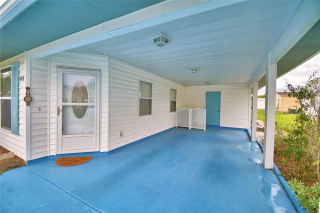 1690 COLONNADES CIRCLE N, Lakeland, FL 33811