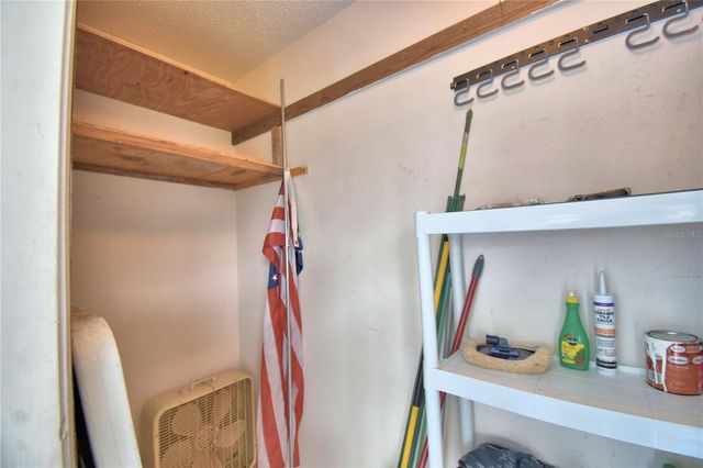 1690 COLONNADES CIRCLE N, Lakeland, FL 33811