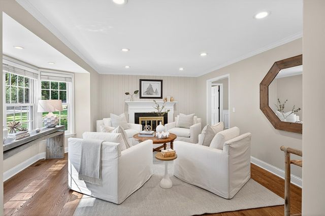6608 Mohawk Trail, Edina, MN 55439