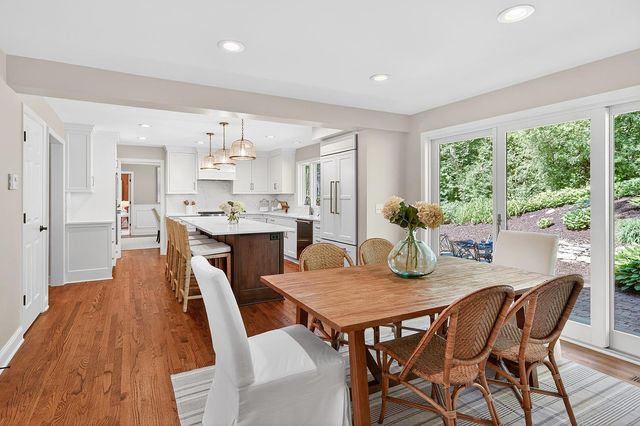 6608 Mohawk Trail, Edina, MN 55439