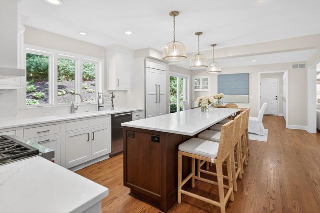 6608 Mohawk Trail, Edina, MN 55439