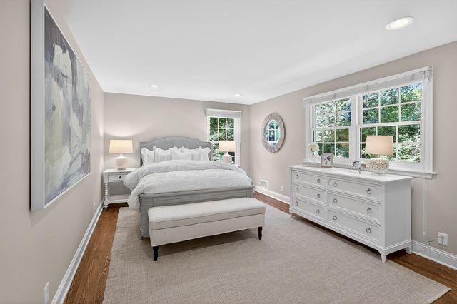 6608 Mohawk Trail, Edina, MN 55439