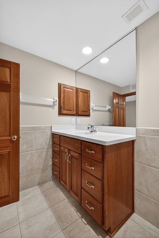 6608 Mohawk Trail, Edina, MN 55439