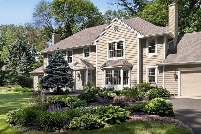 6608 Mohawk Trail, Edina, MN 55439