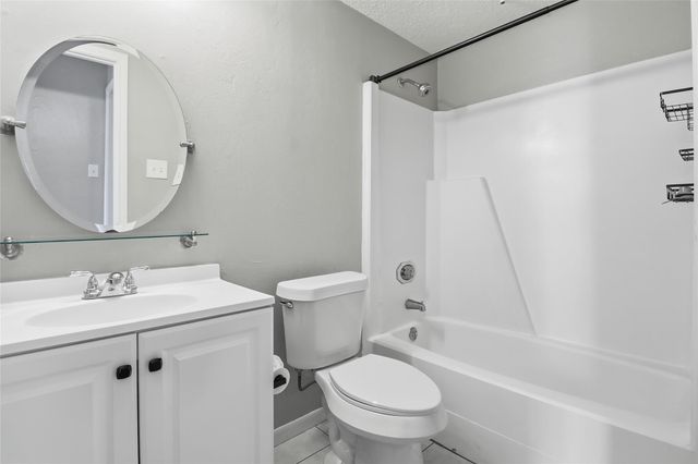 10122 Waterstone Drive, Houston, TX 77042