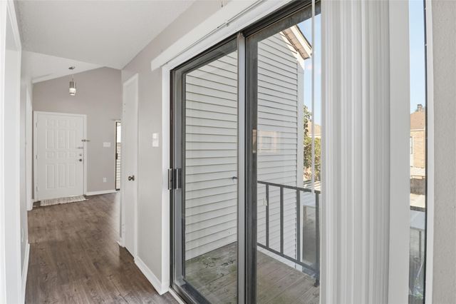 10122 Waterstone Drive, Houston, TX 77042