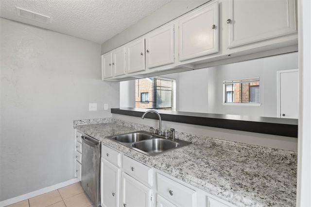 10122 Waterstone Drive, Houston, TX 77042