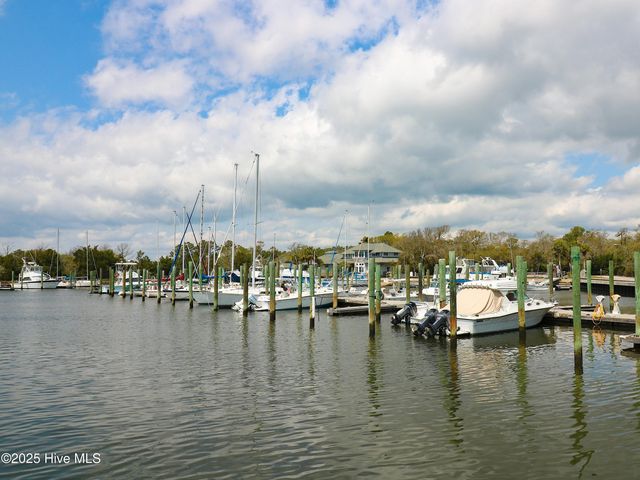 6253 Cattail Court, Southport, NC 28461