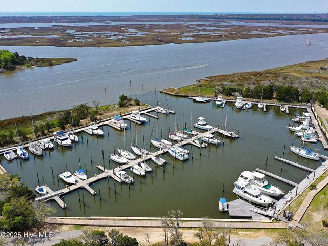 6253 Cattail Court, Southport, NC 28461