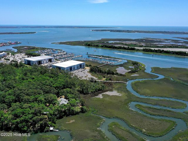 6253 Cattail Court, Southport, NC 28461