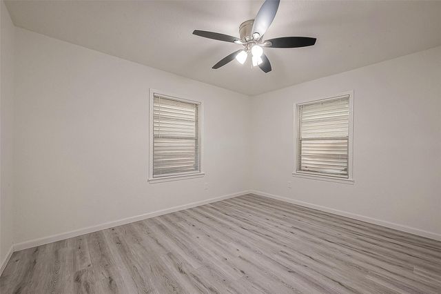 715 W 9th Street, Freeport, TX 77541