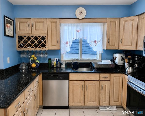 176 Magnolia Street, Bridgeport, CT 06610