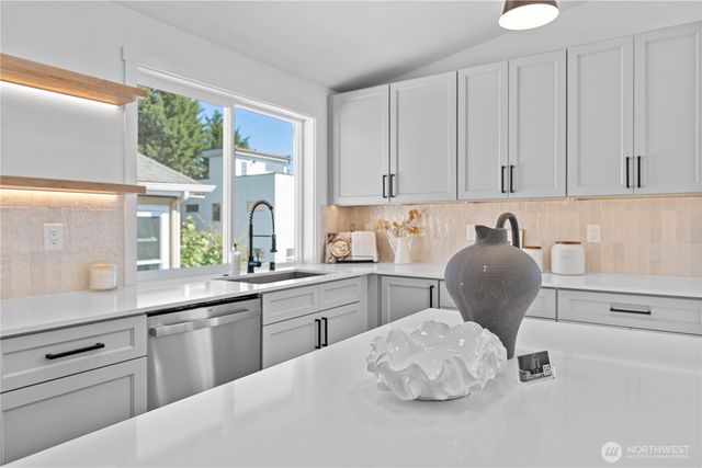1718 25th Avenue S, Seattle, WA 98144