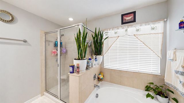 472 6TH AVENUE NW, Ruskin, FL 33570