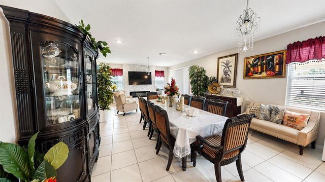 472 6TH AVENUE NW, Ruskin, FL 33570