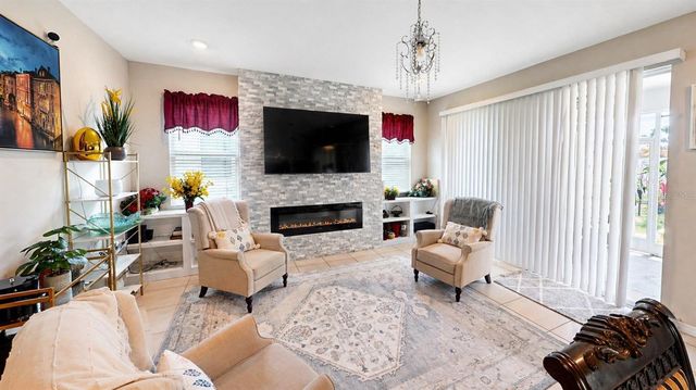 472 6TH AVENUE NW, Ruskin, FL 33570
