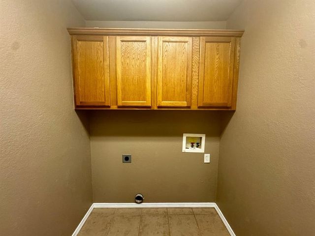 421 Sterling Pointe Way, Edmond, OK 73003