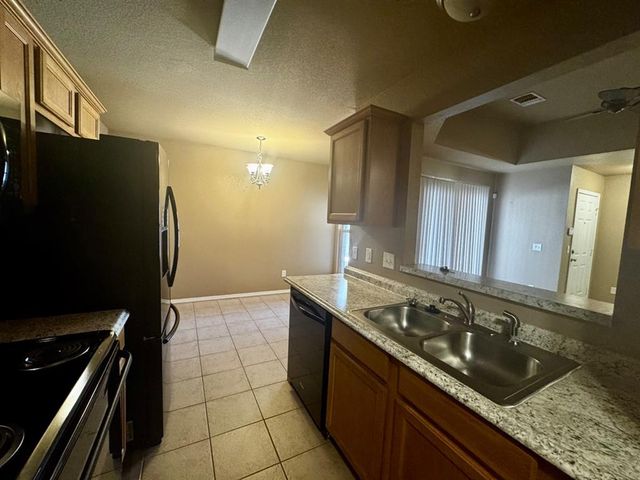 421 Sterling Pointe Way, Edmond, OK 73003