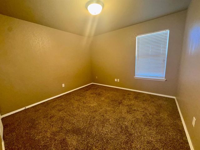 421 Sterling Pointe Way, Edmond, OK 73003