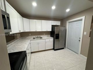 251 NE 187th St 809, Miami, FL 33179