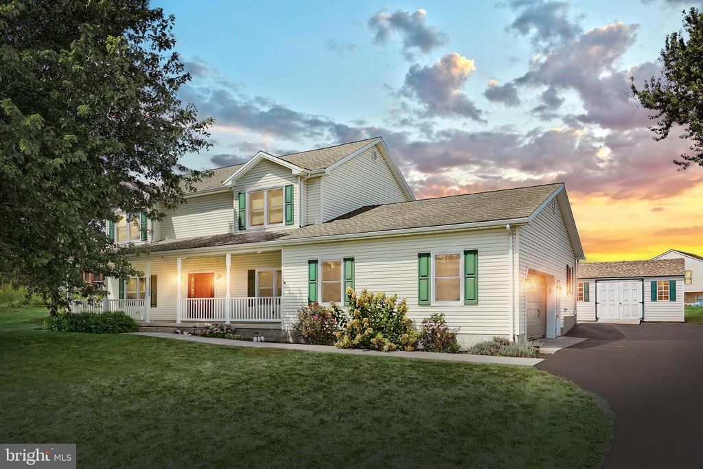 14 SHERMAN DR, East Berlin, PA 17316