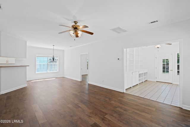 4 Mariners Court, Port Royal, SC 29935