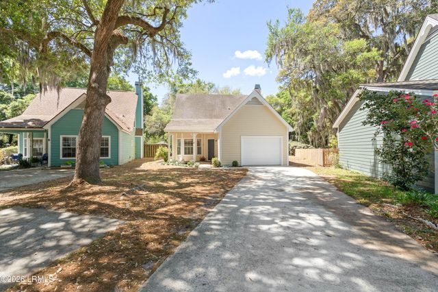 4 Mariners Court, Port Royal, SC 29935