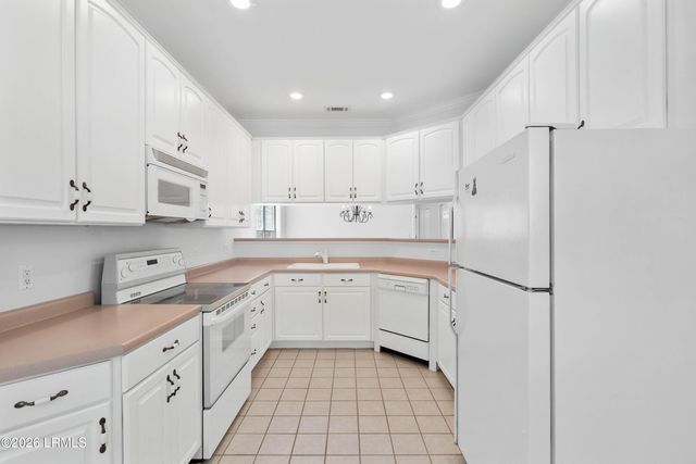 4 Mariners Court, Port Royal, SC 29935