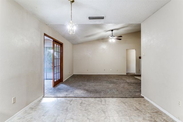 510 Via Corona, Mesquite, TX 75150