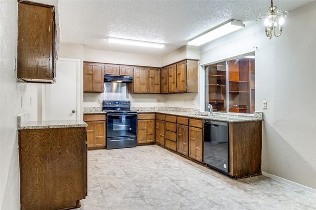 510 Via Corona, Mesquite, TX 75150